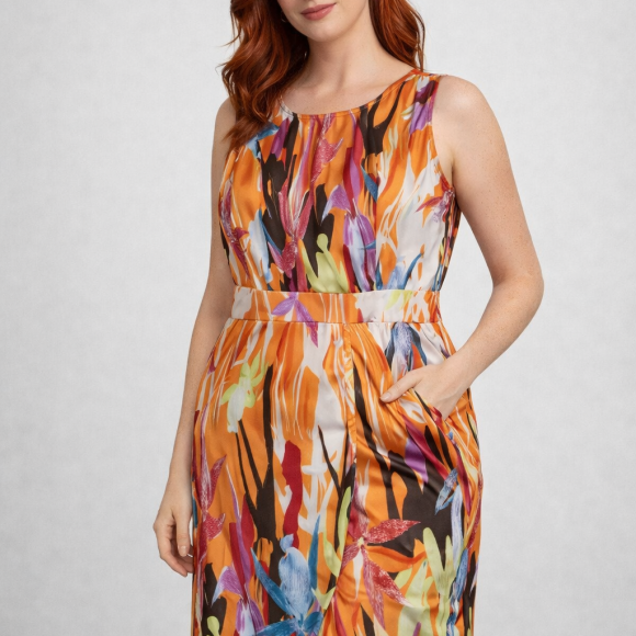 Vestido justo com bolsos